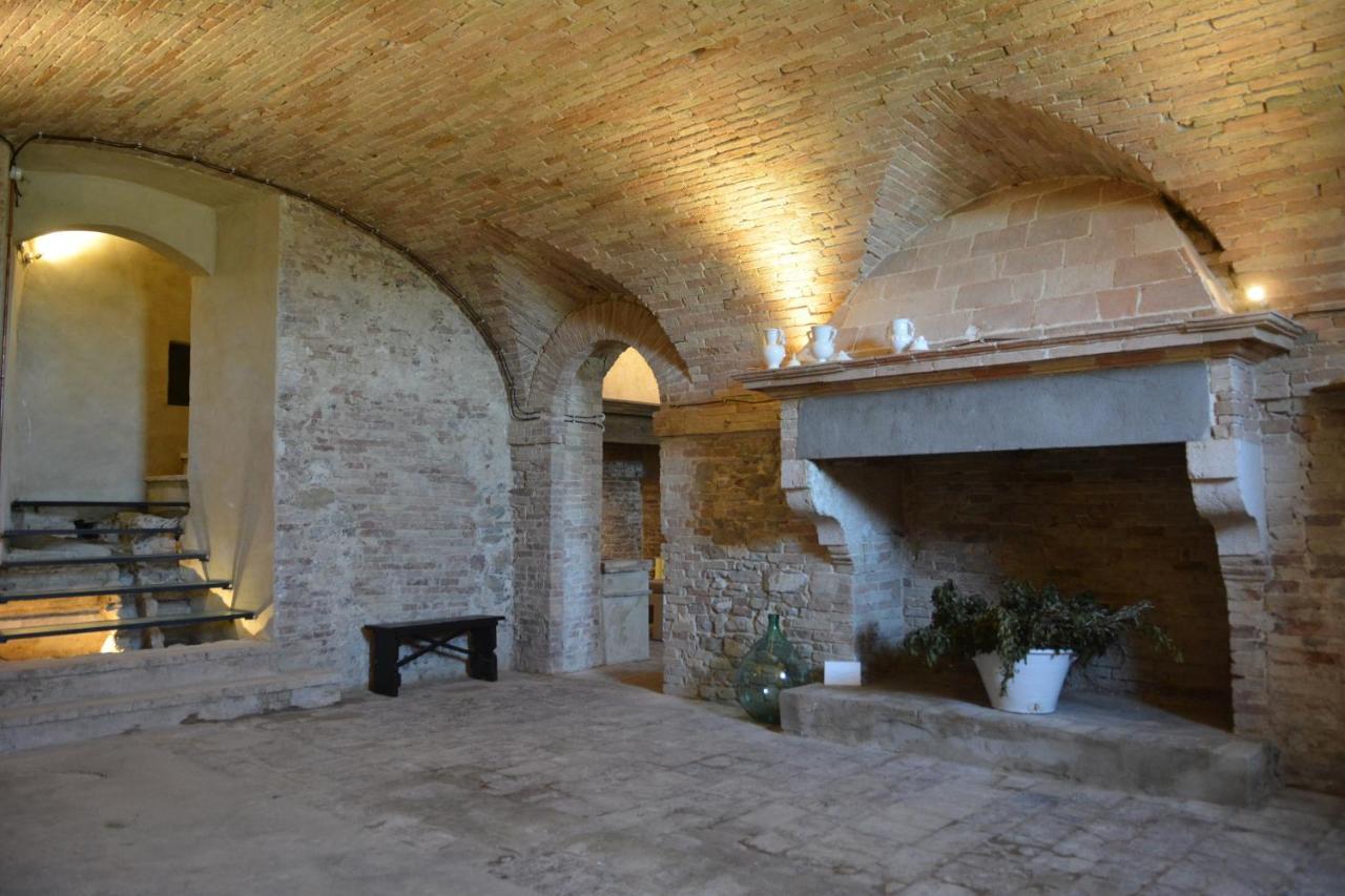 CASTELLO DI RAMAZZANO - Tenute Aliani Perugia Exterior foto